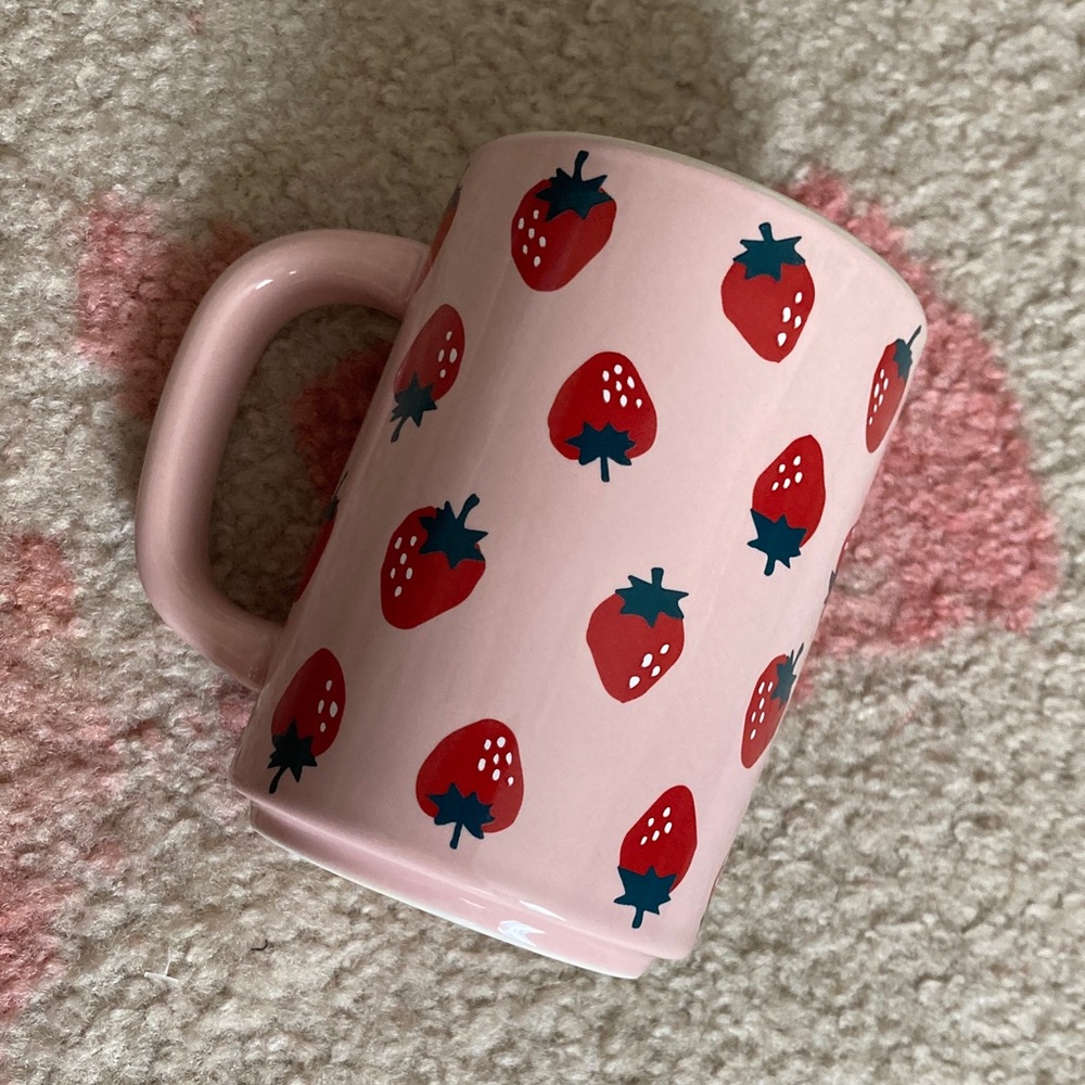 🍓NEW Target Discontinued Collection Print Strawberry Mug- Cottagecore Whimsical - Picture 1 of 6